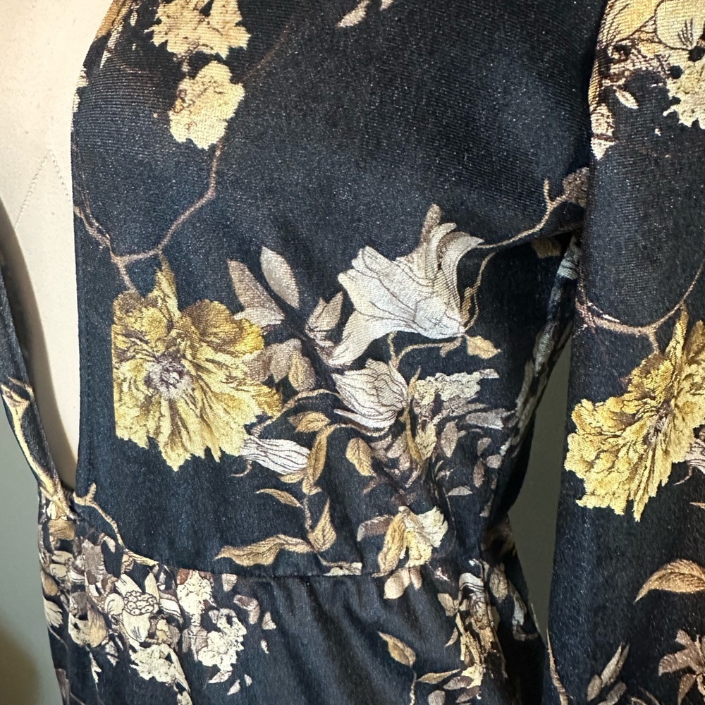 Velvet floral jumpsuit- skinny legs - Picture 3 of 6